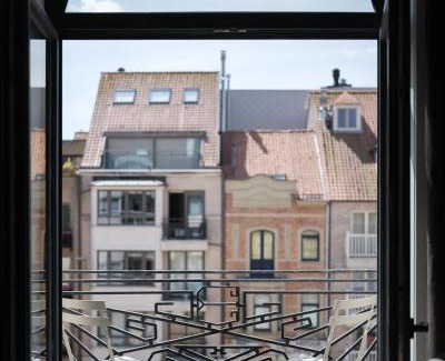 Heist Apartment | Cozy Getaway for 4 near the Beach