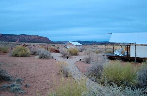 Cane Beds Cabin | Cozy Glamping Retreat Between Zion & Bryce Canyon