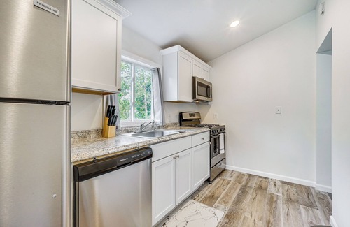 Glens Falls House | Cozy Glens Falls Getaway < 1 Mi to Downtown