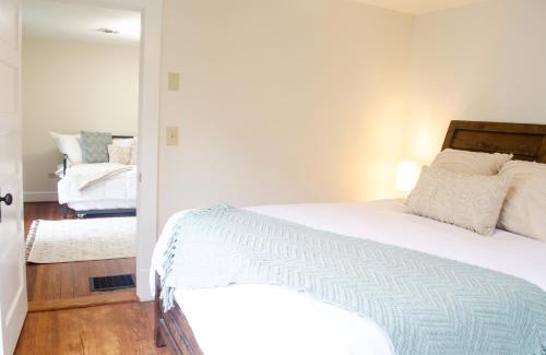 Gordonsville House | Cozy Gordonsville Cottage on Main Street