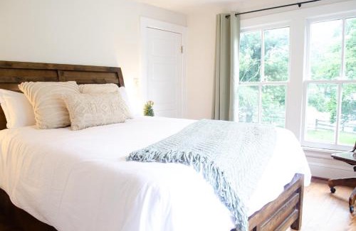 Gordonsville House | Cozy Gordonsville Cottage on Main Street