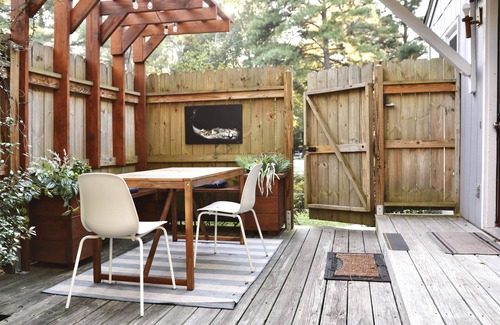 Cary Condo | Cozy greenway condo!