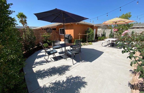 Ontario Apartment | Cozy guest house W/private entrance 10min to ONT