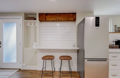 Walnut Creek House | Cozy Guest Suite, Huge Resort-like Yard with Pool