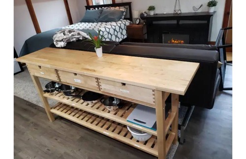 Arbor Heights House | Cozy Guesthouse in Seattle, Sleeps 4+ Adults