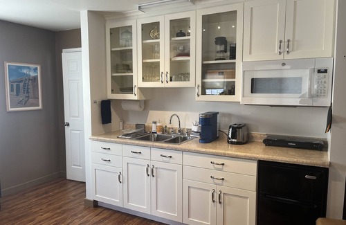 Bicknell House | Cozy guesthouse w/hot tub access, near Capitol Reef N.P. Pet friendly!