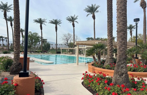 Thousand Palms House | !Cozy guesthouse with queen bed, full bathroom & WiFi in charming Palm Desert!