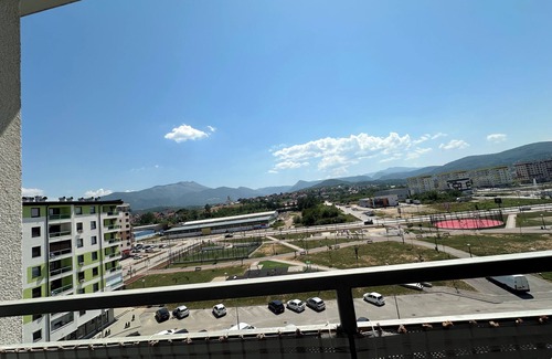 East Sarajevo Apartment | “Cozy Haven & Chic Urban Oasis”