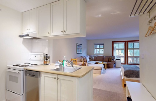 Sun Peaks Condo | Cozy haven in the heart of Sun Peaks Village