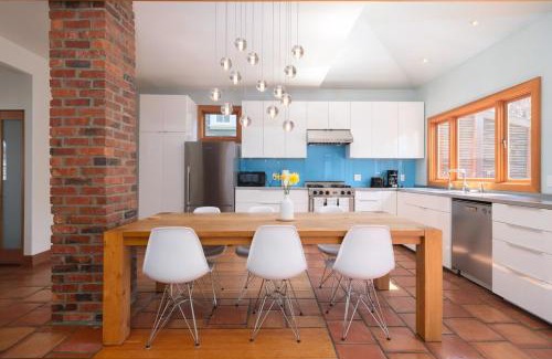 Riley Park Apartment | Cozy Heritage Home Near Main St