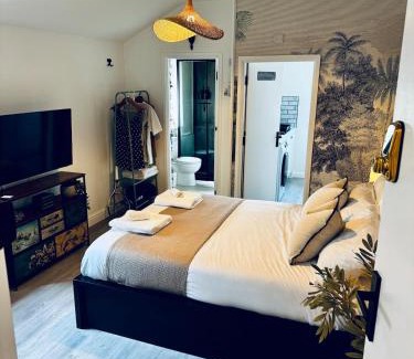 Riverside Apartment | Cozy Hideaway Cardiff Central