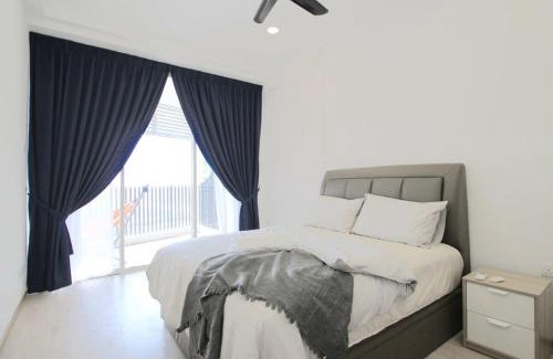 Nusajaya Apartment | Cozy, High-Floor 2BR Apt Near LEGOLAND