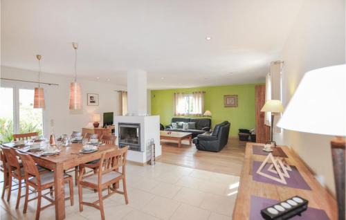 Villelongue-de-la-Salanque House | Cozy Home In Villelongue