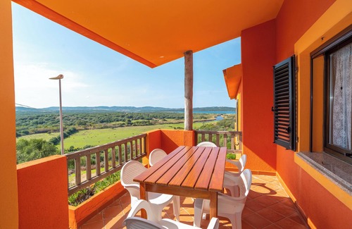 Barrabisa Apartment | Cozy Holiday Apartment "Conchiglia Verde" with Balcony, Sea View & Wi-Fi