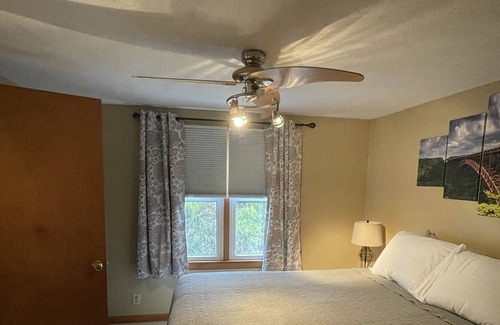 Fayetteville House | Cozy home 2 miles from town - easy access.