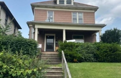 Steubenville House | Cozy home away from home. Located in Steubenville.
