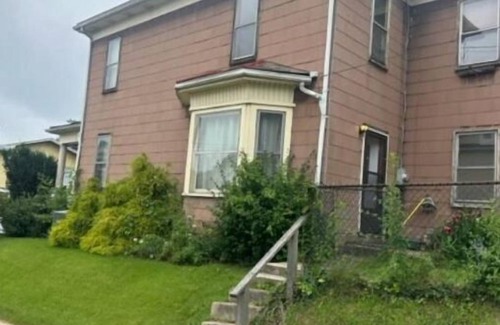Steubenville House | Cozy home away from home. Located in Steubenville.
