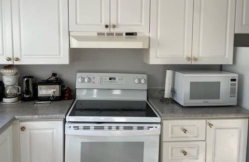 Clayton Park House | Cozy home away from home!