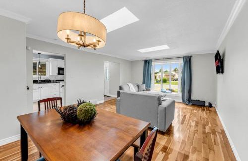 Thorold House | Cozy Home by Niagara Falls