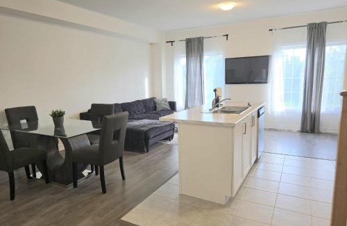 Shelburne Apartment | Cozy Home Close to Blue Mountain and Collingwood