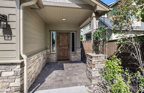 Southwest Bend House | Cozy home close to Old Mill and Deschutes River