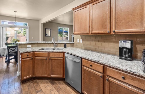 Southwest Bend House | Cozy home close to Old Mill and Deschutes River