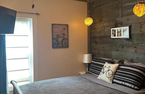 Damascus House | Cozy Home for Any Getaway