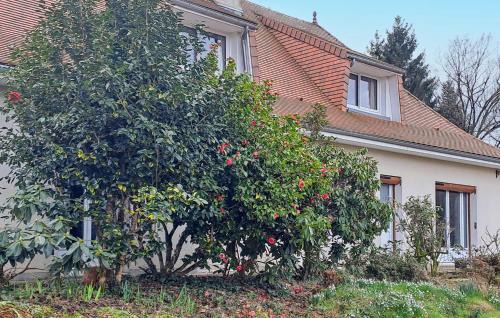 Saint-Saud-Lacoussiere House | Cozy Home In Saint Saud Lacoussière
