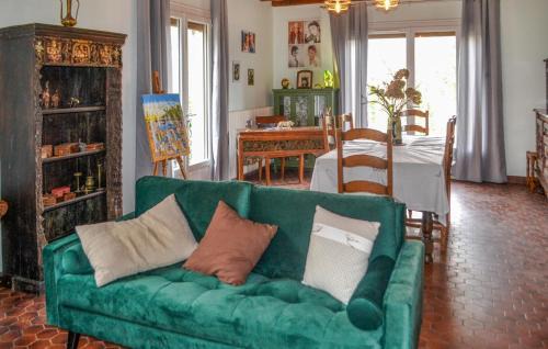 Saint-Saud-Lacoussiere House | Cozy Home In Saint Saud Lacoussière