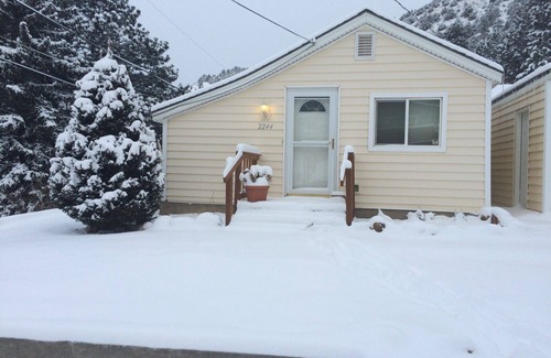 Idaho Springs House | Cozy home - Idaho Springs west of Denver walking distance to historic downtown.