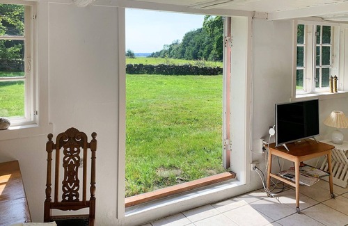 Pedersker House | Cozy home in Aakirkeby with WiFi