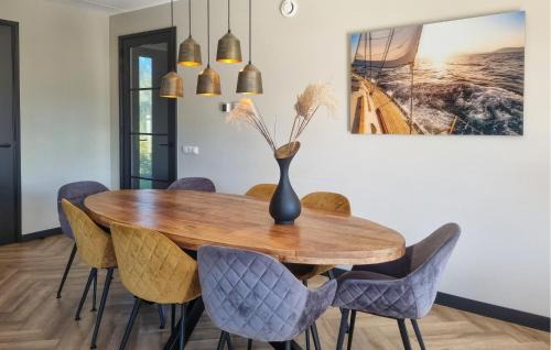 Balk House | Cozy Home In Balk With Kitchen