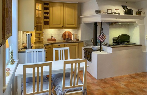 Malexander House | Cozy home in Boxholm with lake view