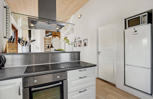 Krejbjerg House | Cozy home in Ejstrupholm with sauna