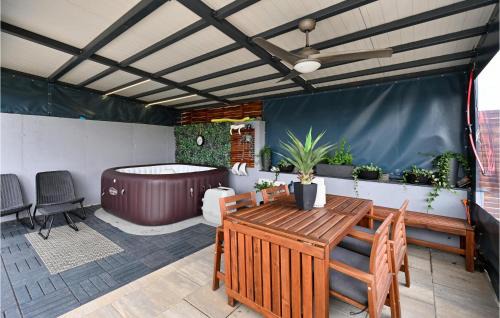 Ferdinandovac House | Cozy Home In Ferdinandovac With Sauna