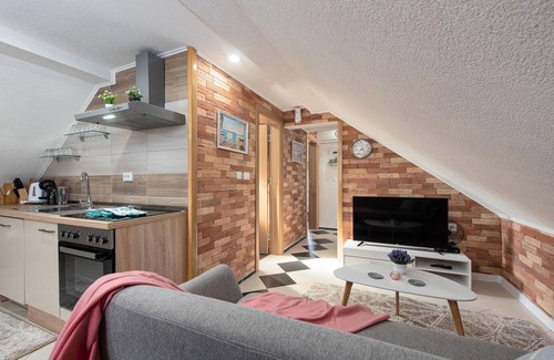 Municipality of Gracac House | Cozy home in Gracac with sauna
