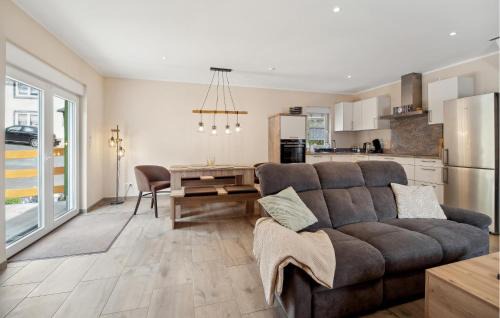 Allersdorf House | Cozy Home In Großbreitenbach With Wifi