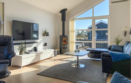 Hou House | Cozy Home In Hals With Sauna