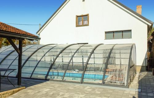 Martinska Ves House | Cozy Home In Martinska Ves
