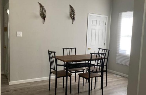 Indianapolis Apartment | Cozy Home in INDY west side!