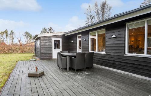 Bratten Strand House | Cozy Home In Jerup With Wifi