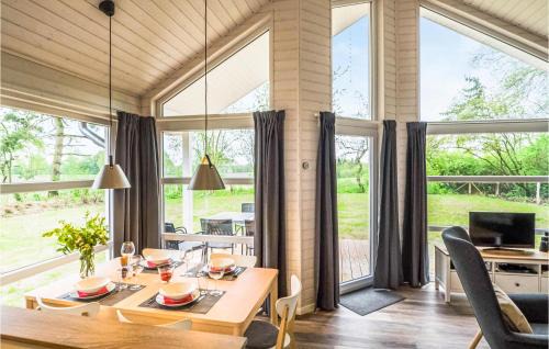 Krems II House | Cozy Home In Krems Iiwarderbrück
