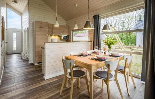 Krems II House | Cozy Home In Krems Iiwarderbrück