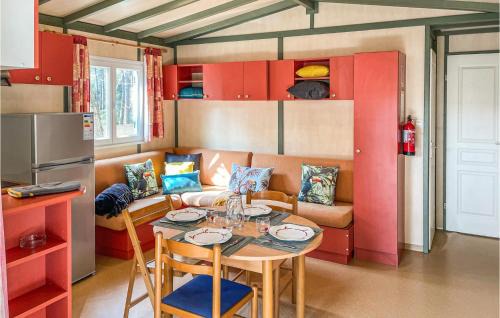 La Faute-sur-Mer House | Cozy Home In La Faute-Sur-Mer