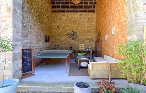 La Pernelle House | Cozy Home In La Pernelle With Wifi