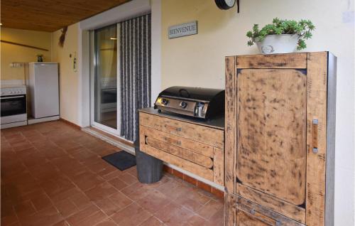 Lamotte-du-Rhone House | Cozy Home In Lamotte Du Rhone
