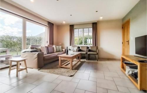 Reninge House | Cozy Home In Lo-Reninge With Wifi