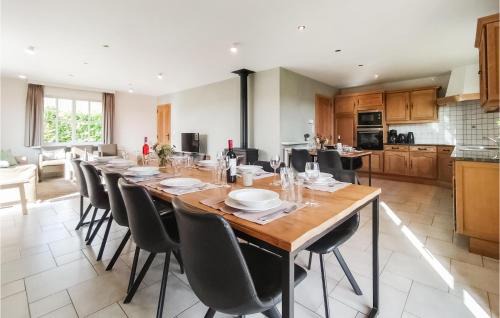 Reninge House | Cozy Home In Lo-Reninge With Wifi