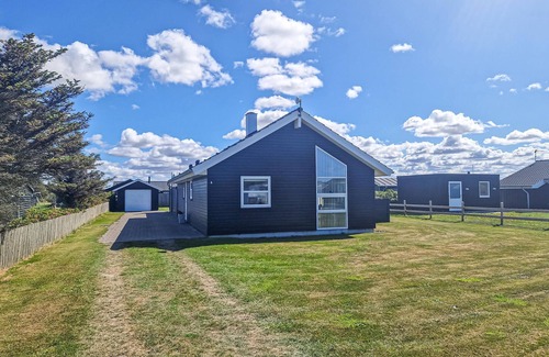 Lokken House | Cozy home in Løkken with sauna
