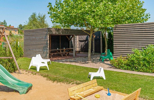 Mielno House | Cozy home in Mielno with kitchen